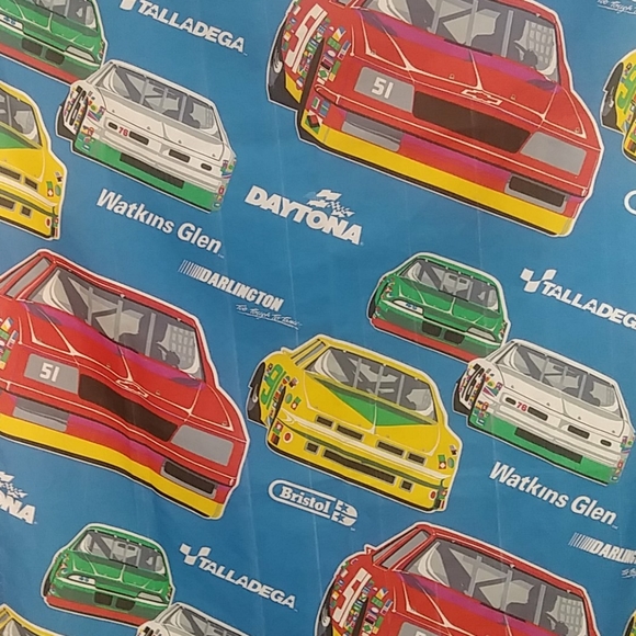 VINTAGE NASCAR CURTAINS - Picture 1 of 2